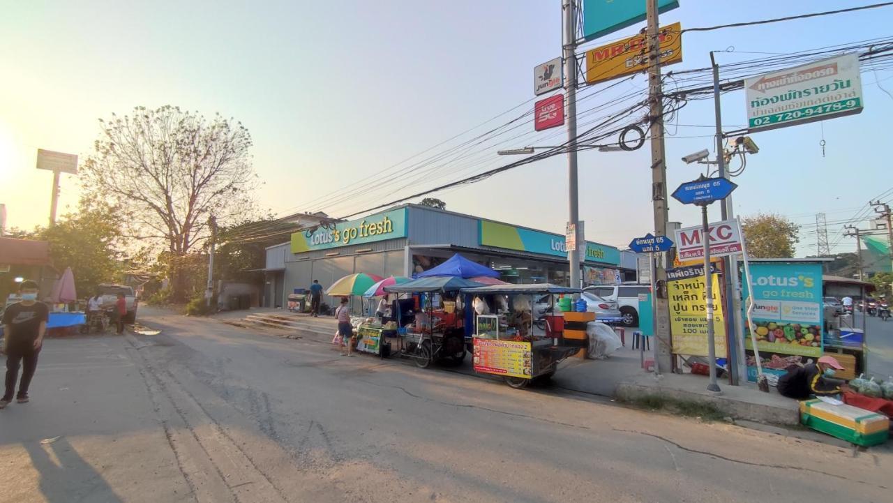 Pa Chalermchai Guesthouse Bangkok Dış mekan fotoğraf