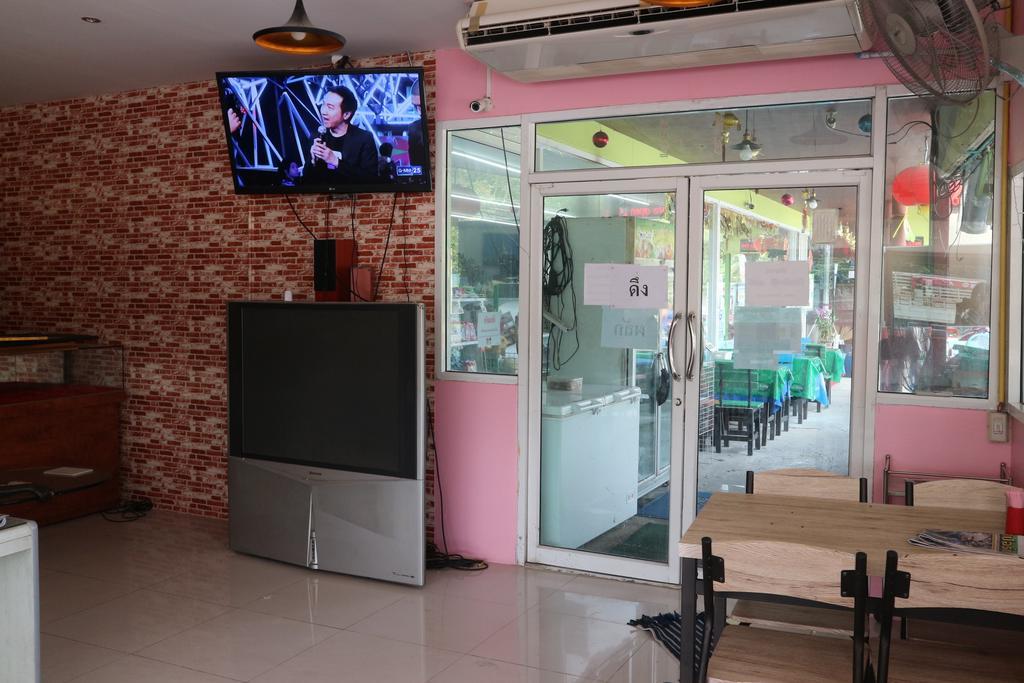 Pa Chalermchai Guesthouse Bangkok Dış mekan fotoğraf